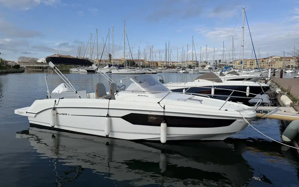 Beneteau Flyer 8 SUNdeck V2