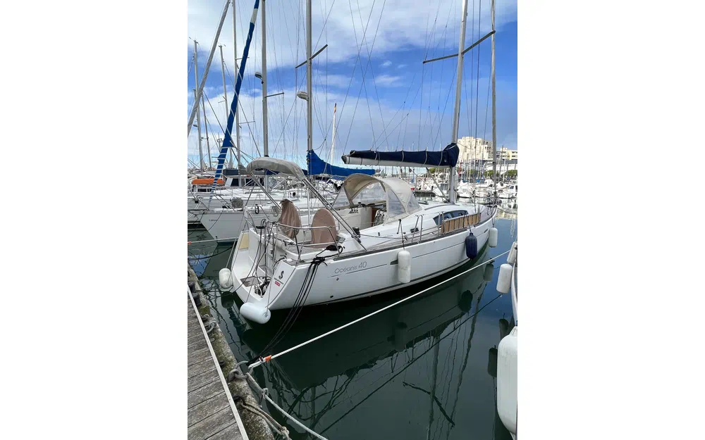 Beneteau Oceanis 40