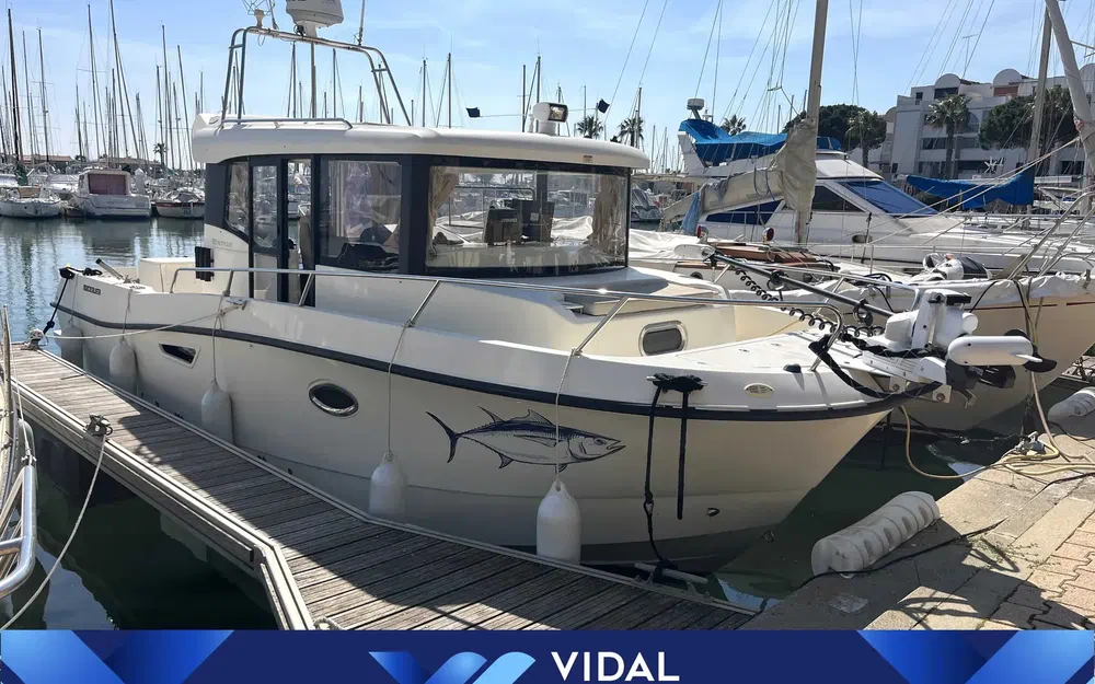 Quicksilver  905 Pilothouse