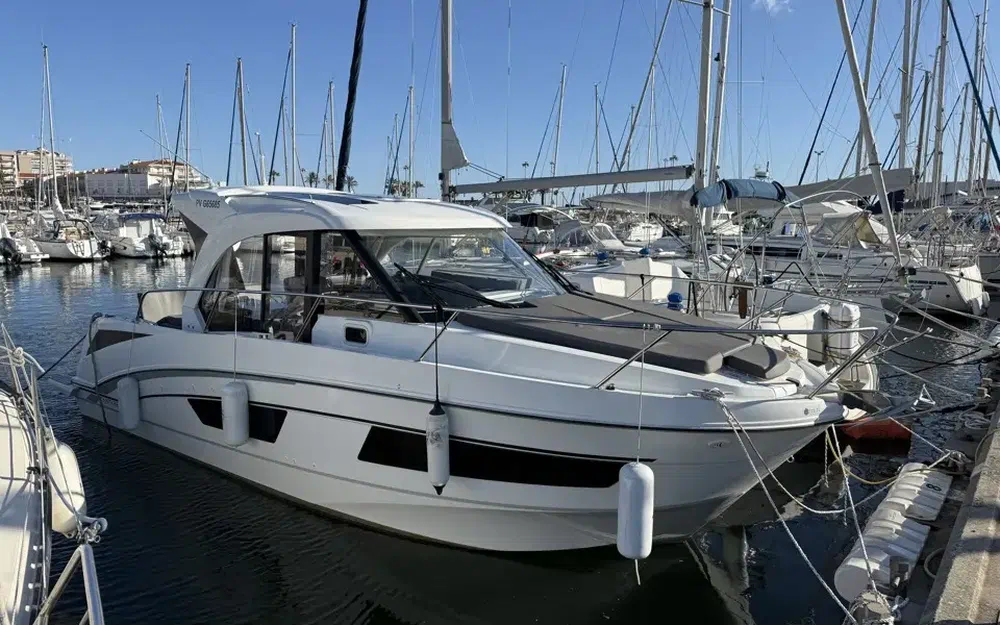 Beneteau Antares 9 OB