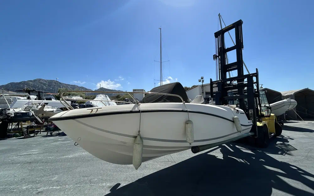 Quicksilver  605 Open