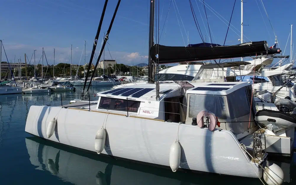 Neel Trimarans Neel 43