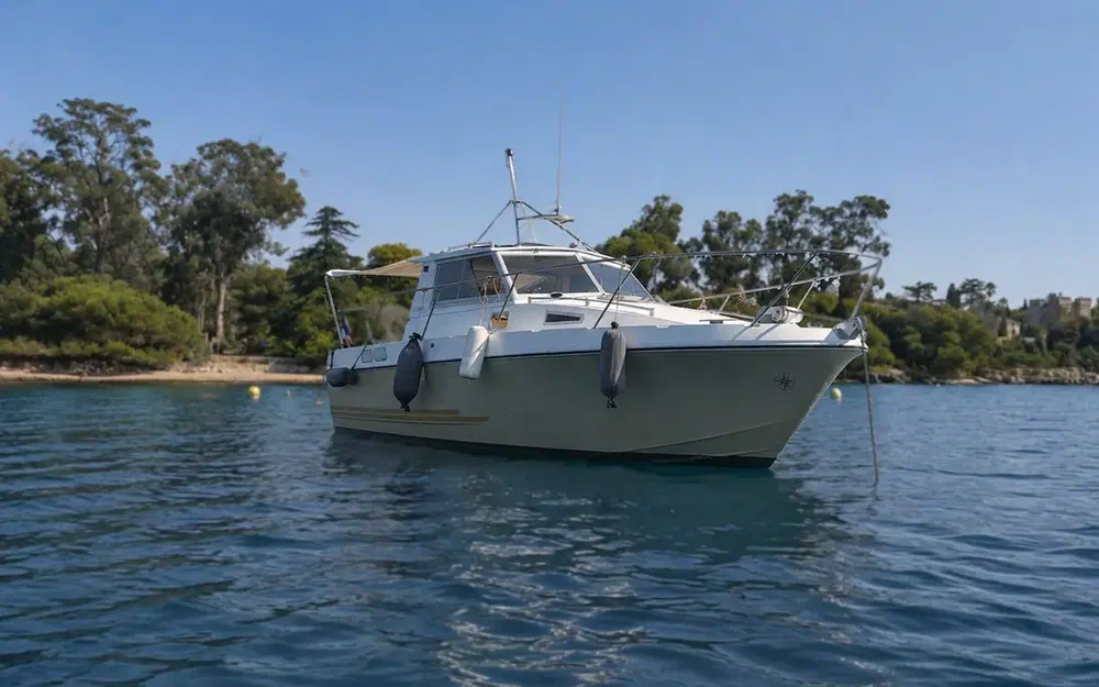 Beneteau Antares 860