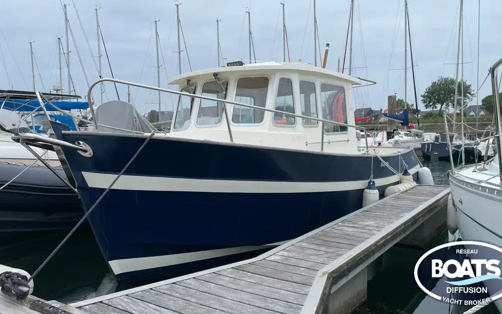 Rhea  730 Fishing