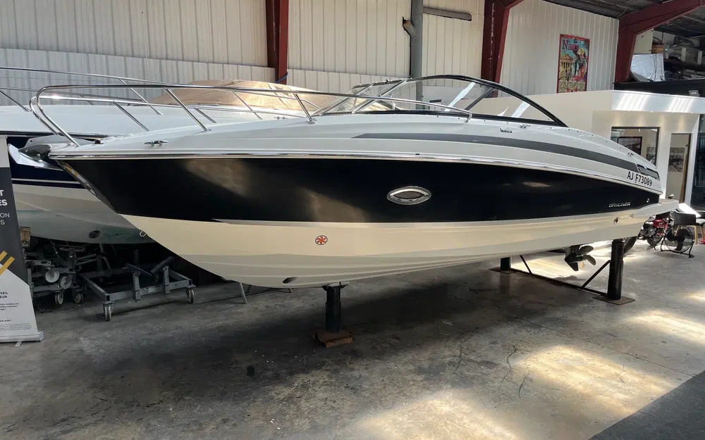Bayliner  742 Cuddy