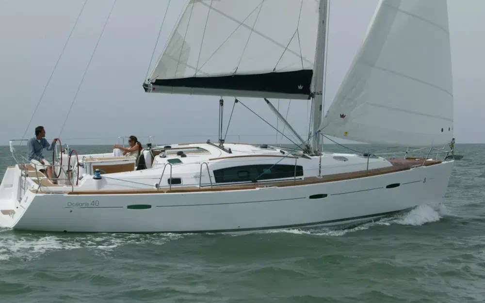 Beneteau Oceanis 40