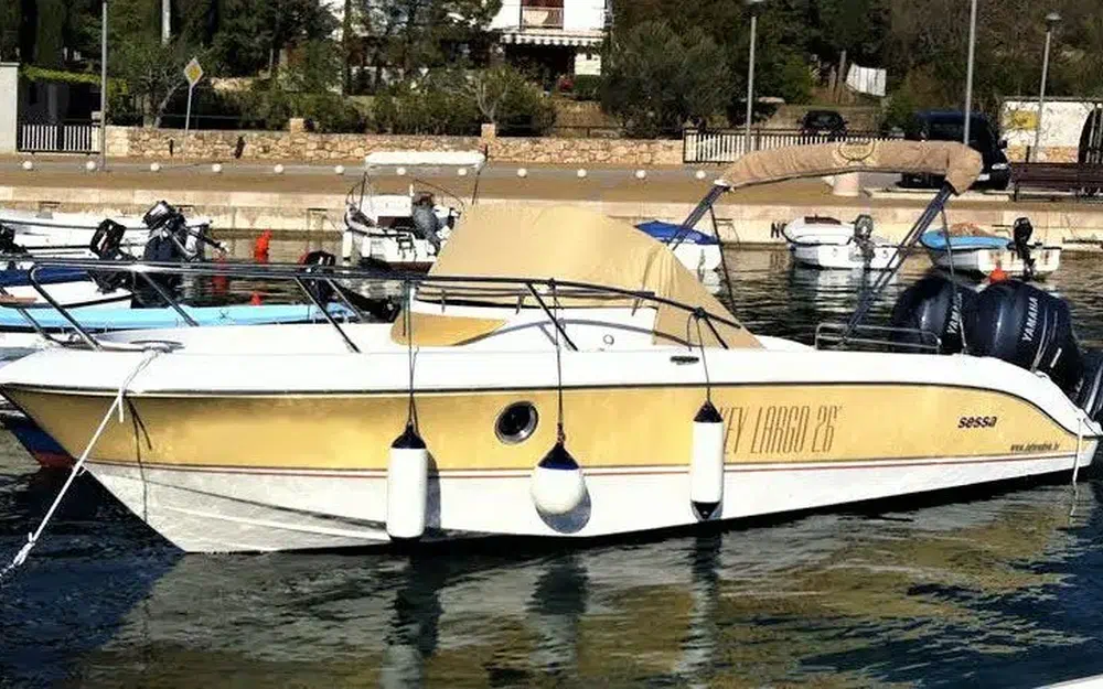 Sessa Marine Key Largo 26