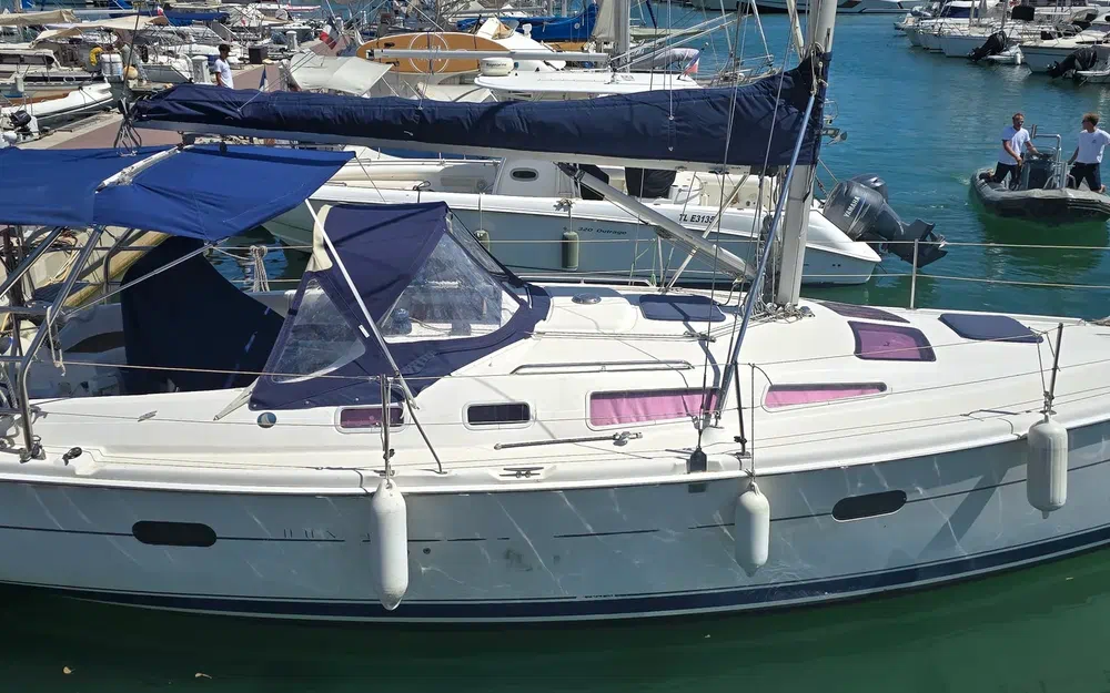 Hunter  36