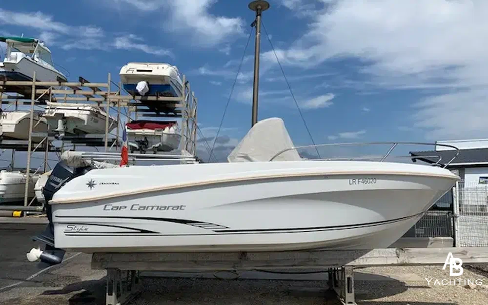 slider 0 Jeanneau Cap Camarat 5.5 CC
