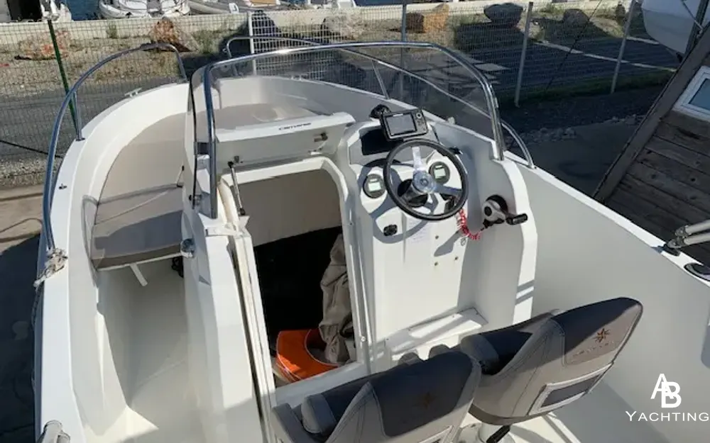 slider 11 Jeanneau Cap Camarat 5.5 Style