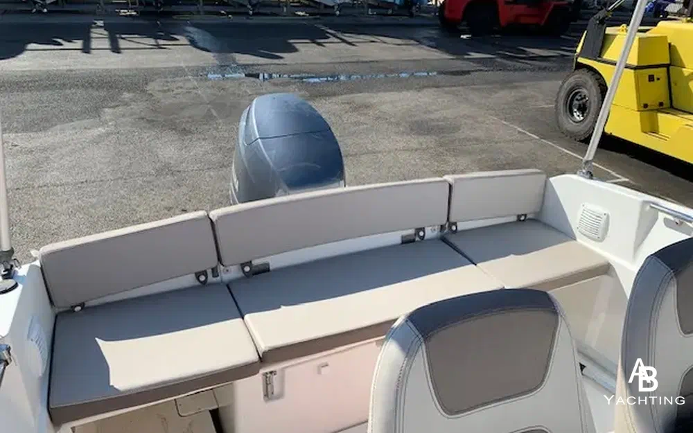 slider 14 Jeanneau Cap Camarat 5.5 CC