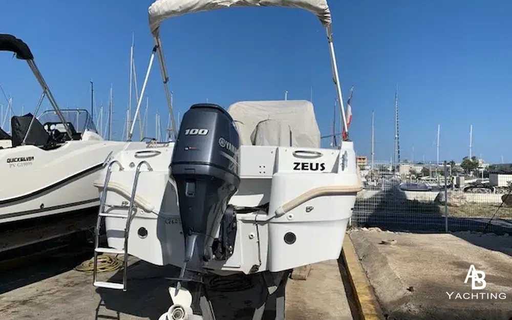 slider 7 Jeanneau Cap Camarat 5.5 CC Cap Camarat 5.5 Style