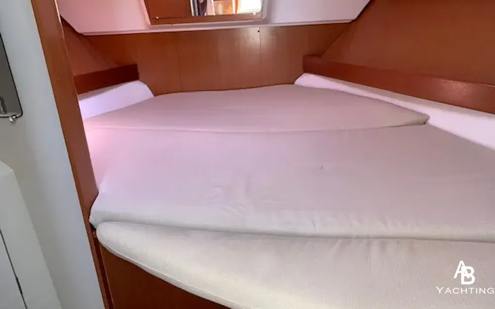 slider 15 Beneteau Antares 8 - null