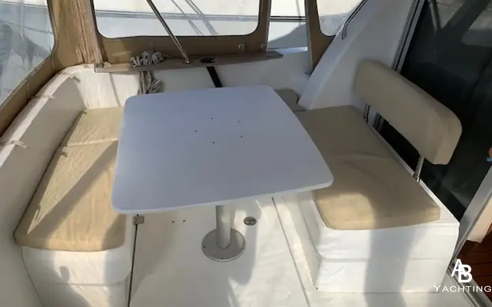 slider 19 Beneteau Antares 8