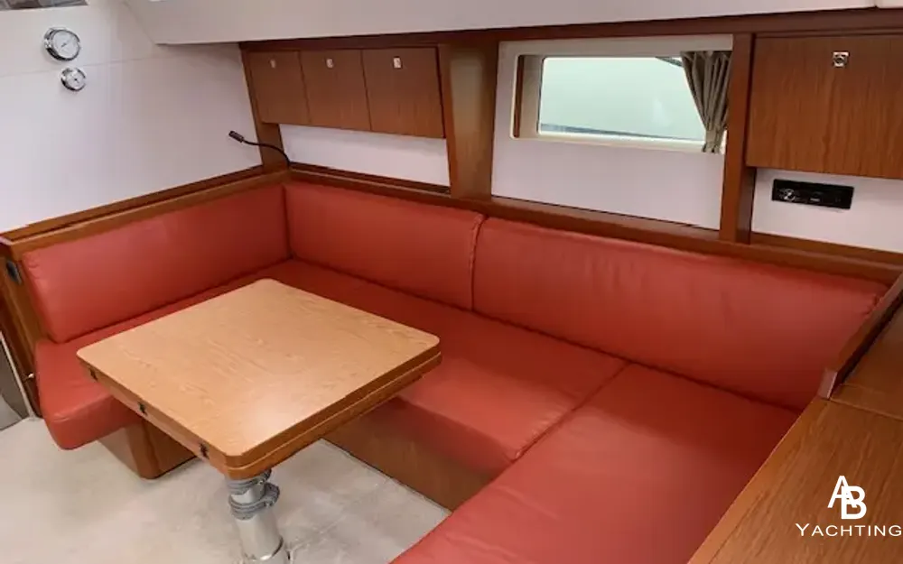 slider 9 Beneteau Sense 46