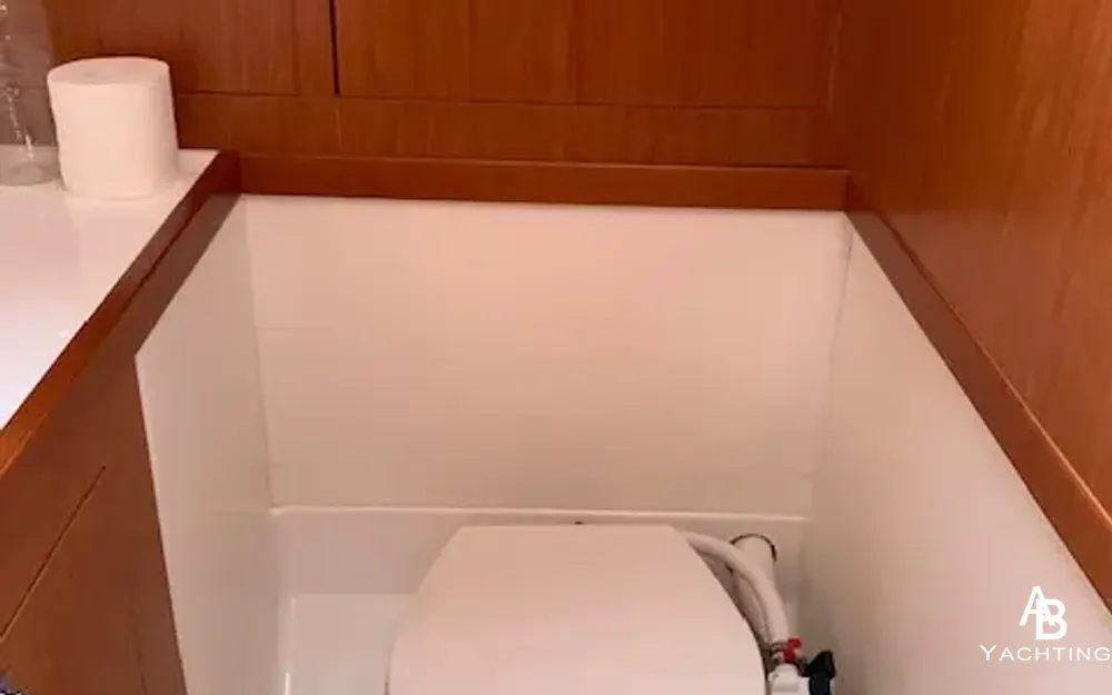 slider 14 Beneteau Sense 46