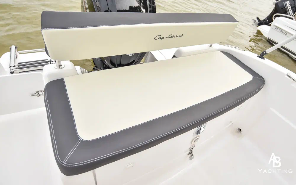 slider 5 B2 Marine Cap Ferret 572