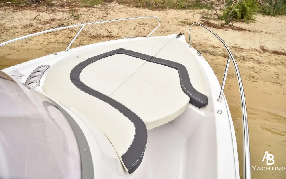 slider 6 B2 Marine Cap Ferret 572 Open