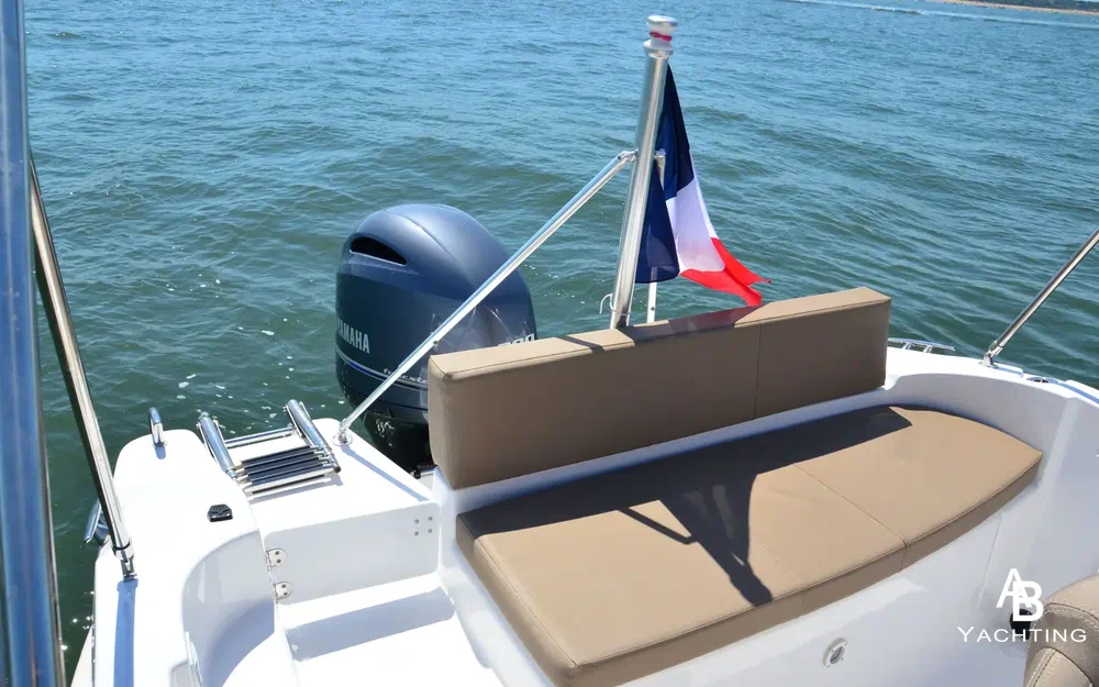 slider 5 B2 Marine Cap Ferret 702