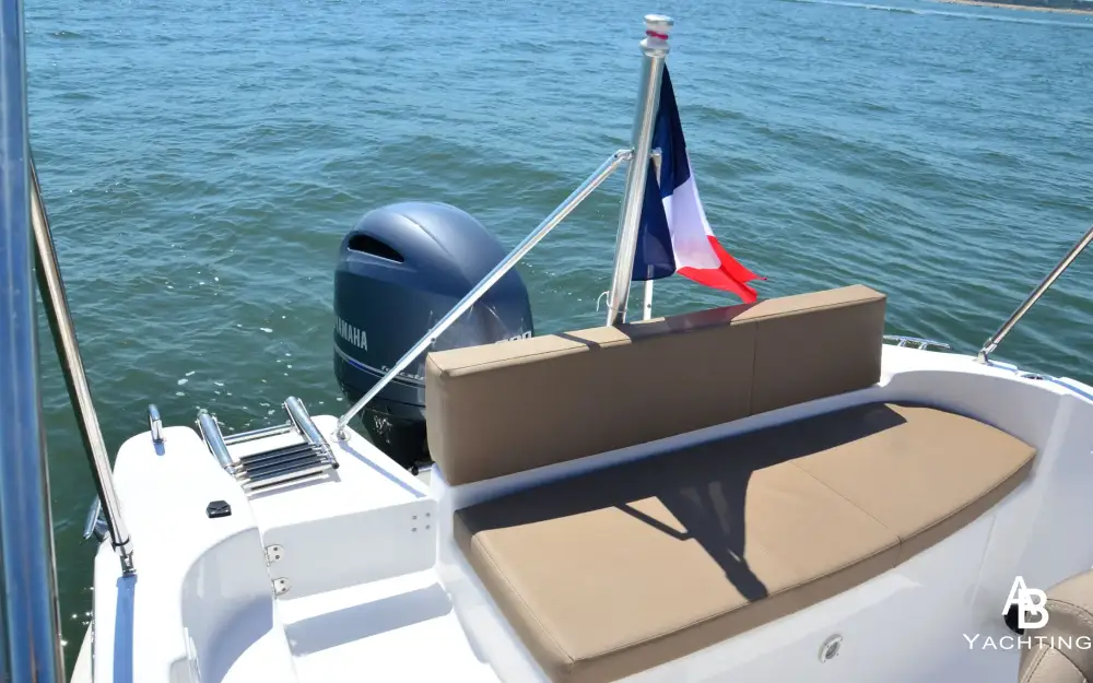 slider 5 B2 Marine Cap Ferret 702 Open