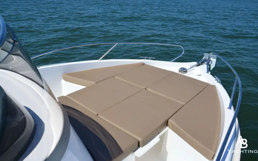 slider 6 B2 Marine Cap Ferret 702 Open