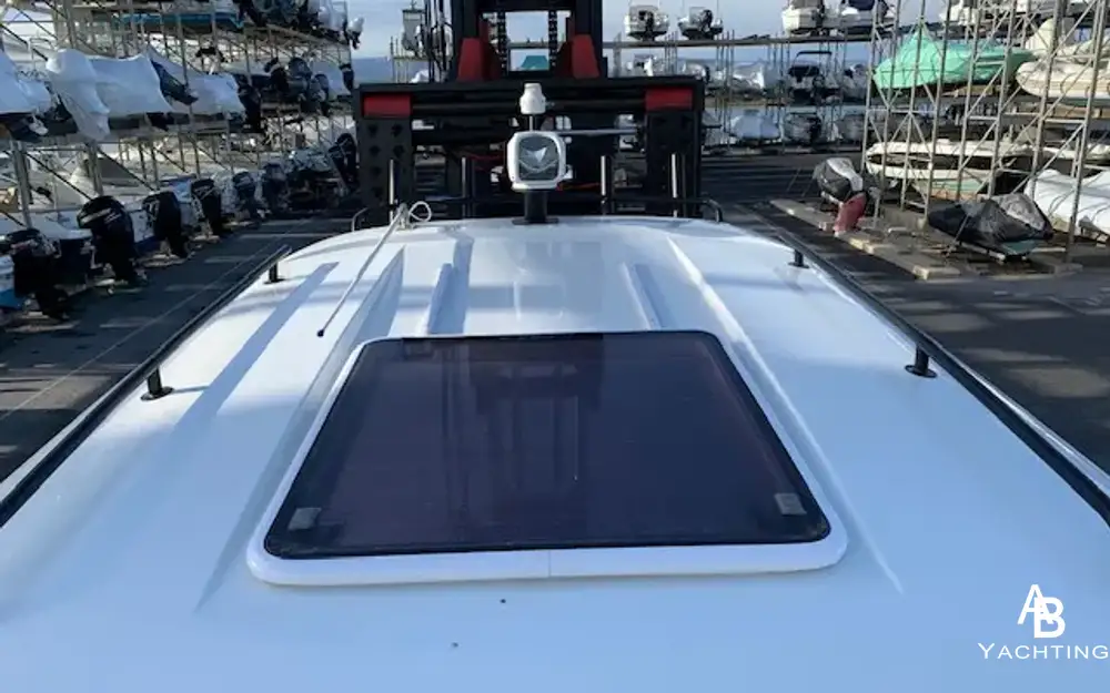 slider 19 Beneteau Antares 8 OB V2