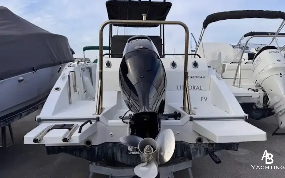 slider 2 Beneteau Flyer 7 SPACEdeck