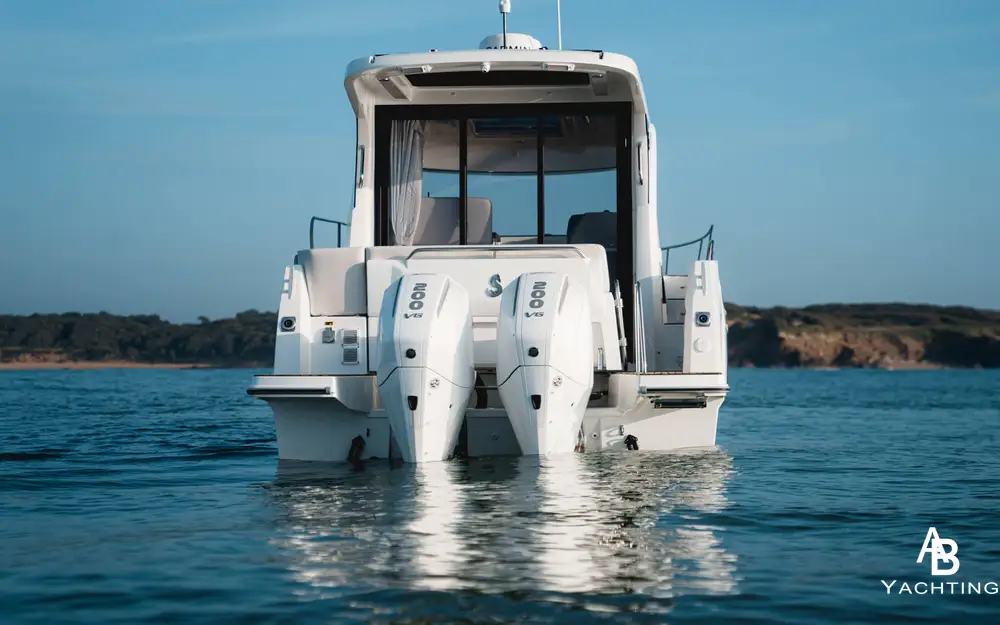 slider 1 Beneteau Antares Serie 9