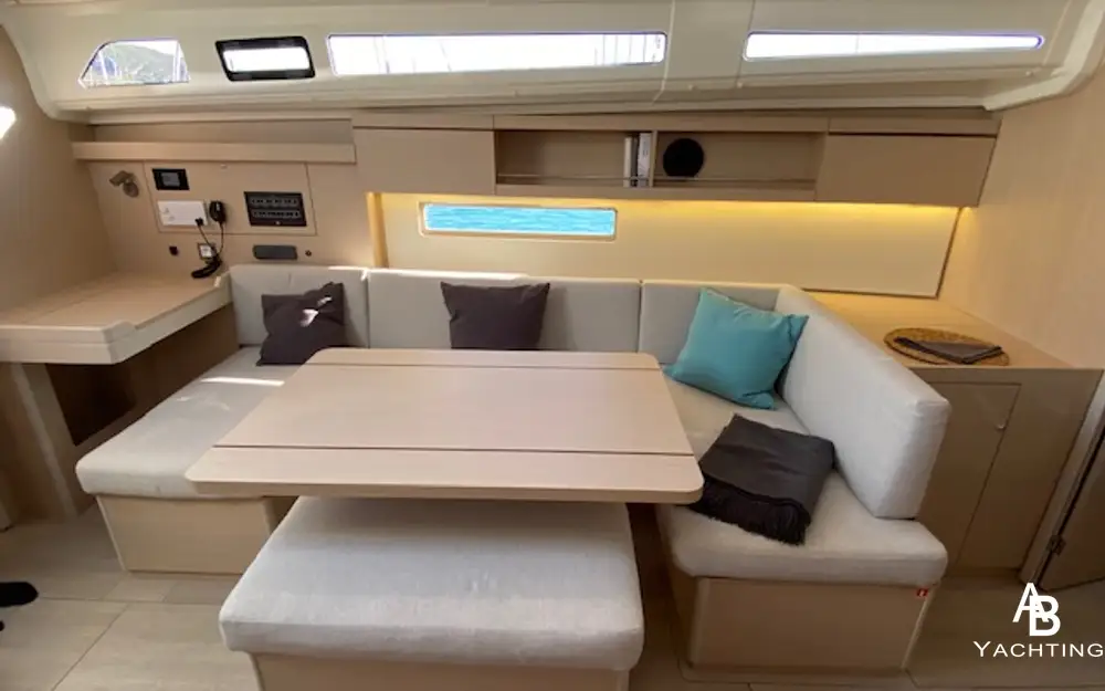 slider 7 Beneteau Oceanis 40.1