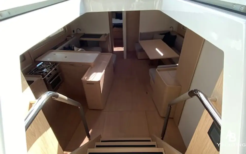 slider 10 Beneteau Oceanis 54