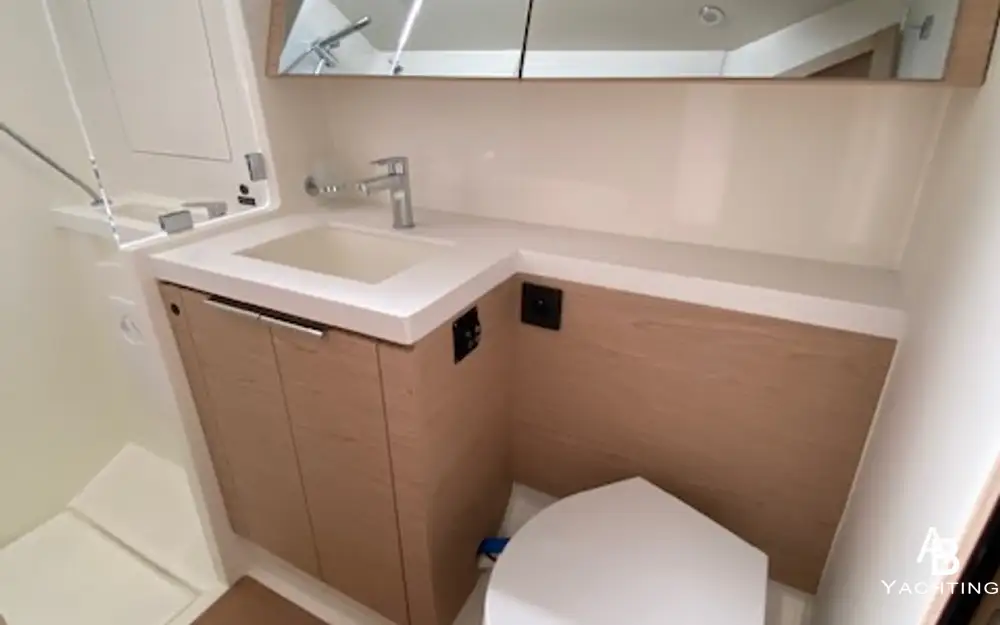 slider 16 Beneteau Oceanis 54