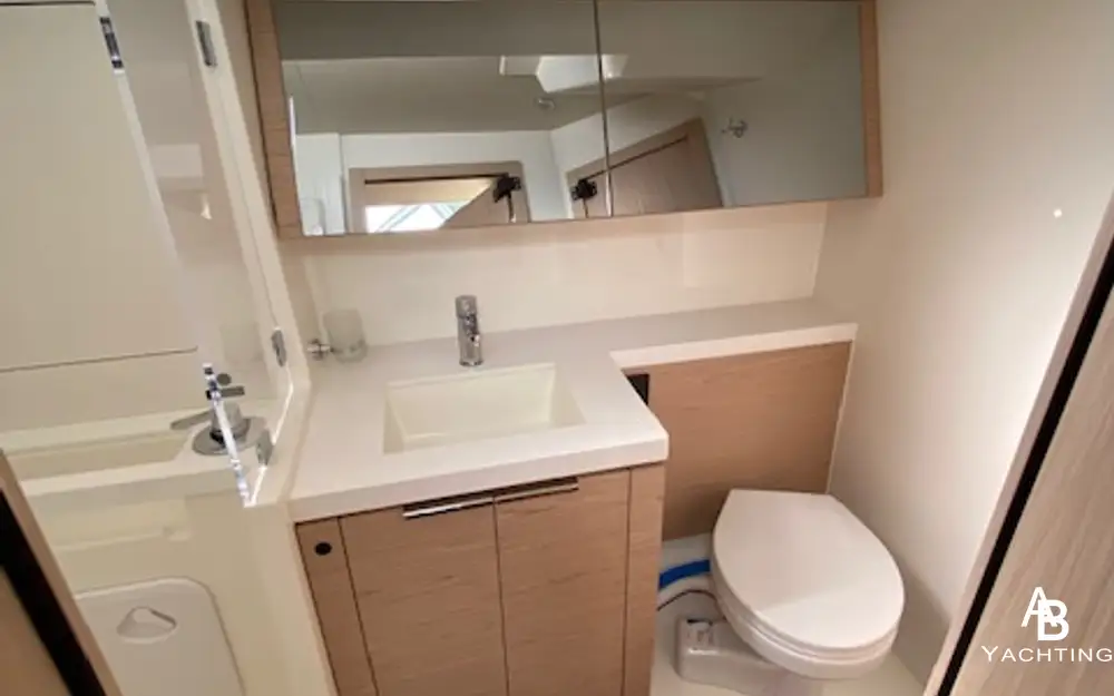slider 18 Beneteau Oceanis 54