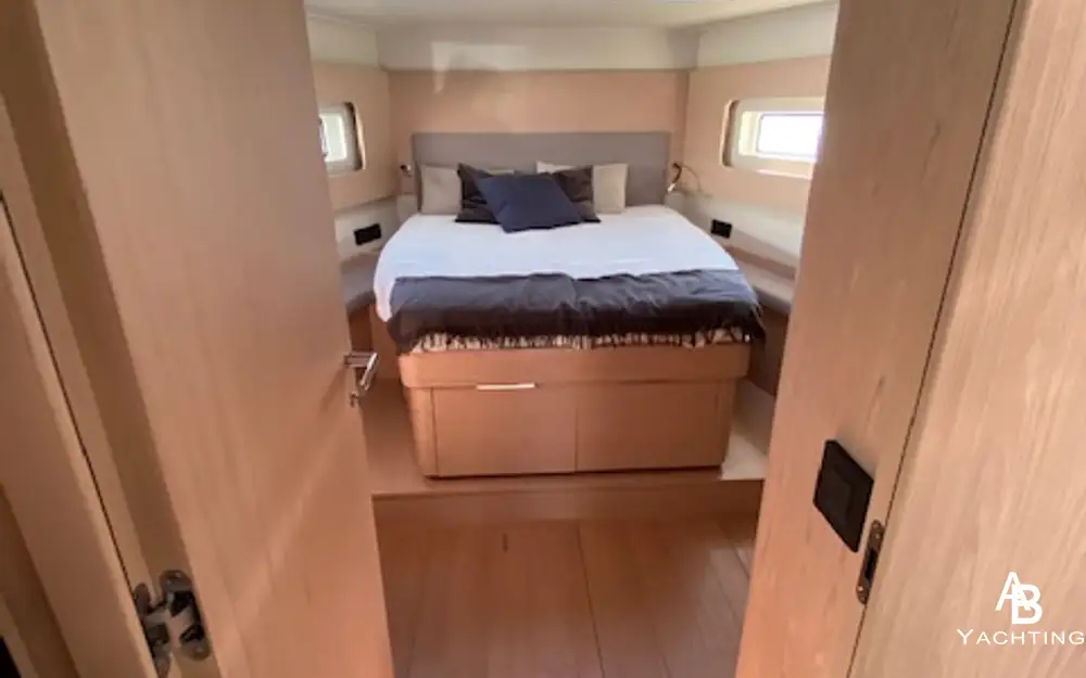 slider 19 Beneteau Oceanis 54