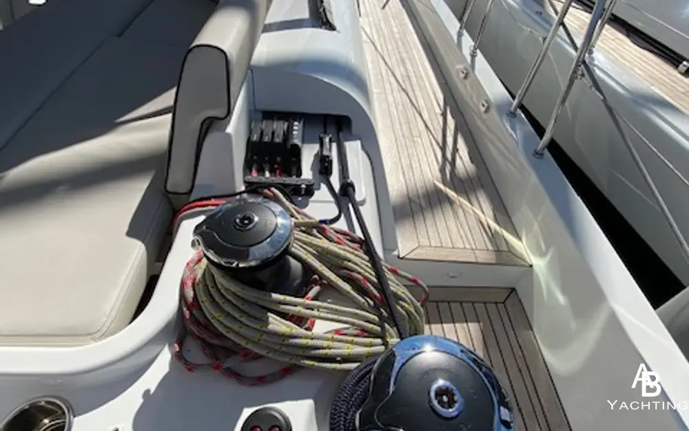 slider 5 Beneteau Oceanis 54