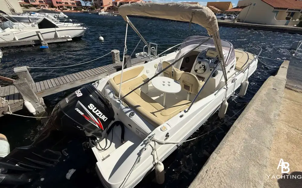 slider 3 Beneteau Flyer 750 Sun Deck