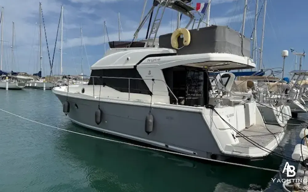 slider 0 Beneteau Swift Trawler 35