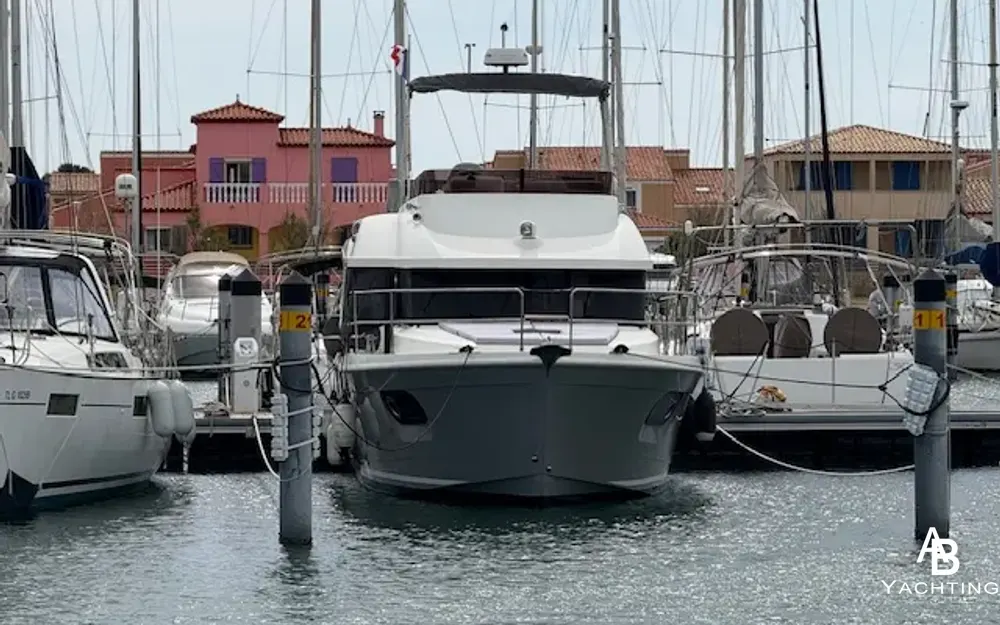slider 3 Beneteau Swift Trawler 35