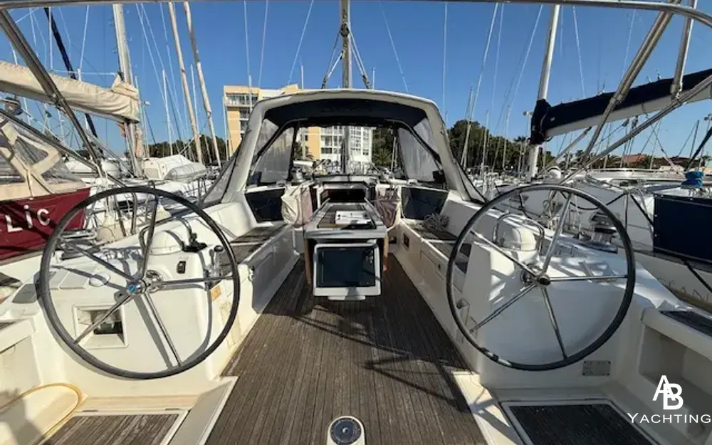 slider 1 Beneteau Oceanis 41
