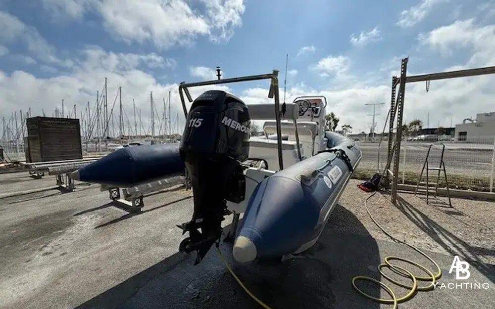 slider 3 Sting Ray Marine Centaure 5.8