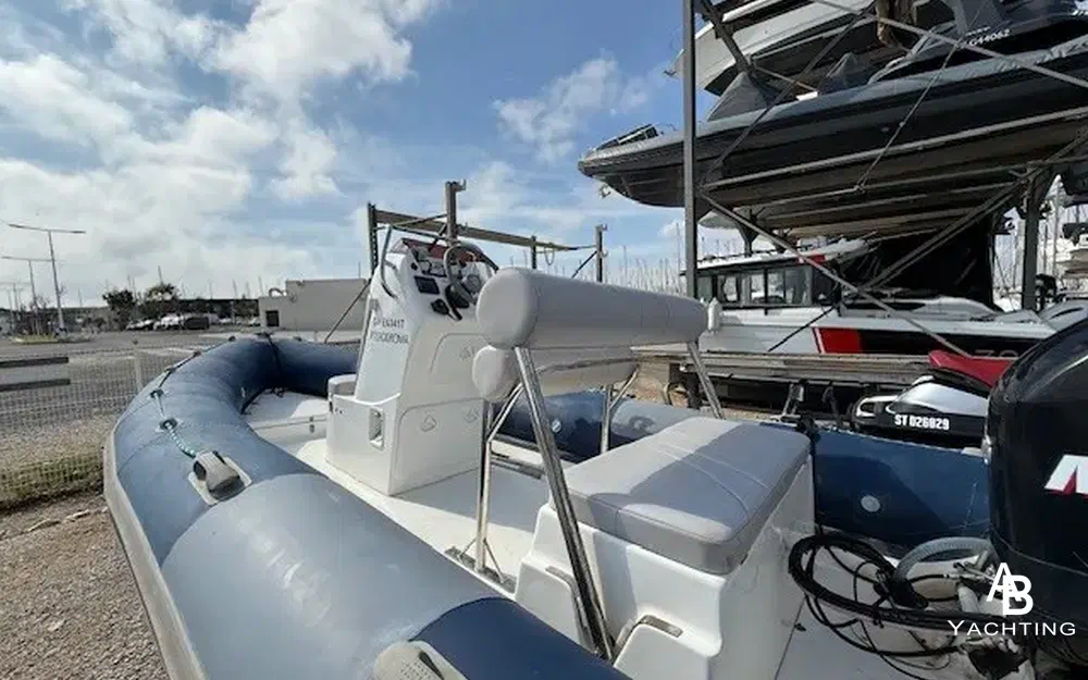 slider 4 Sting Ray Marine Centaure 5.8