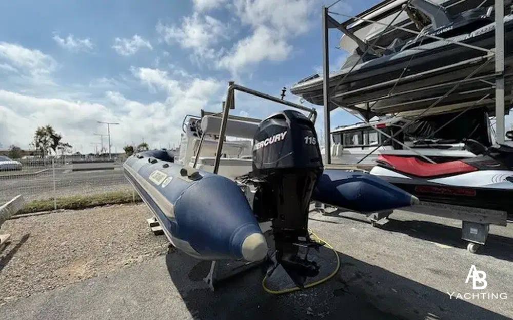 slider 6 Sting Ray Marine Centaure 5.8