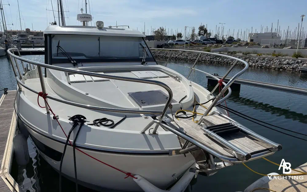 slider 10 Beneteau Antares 11