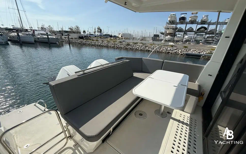 slider 11 Beneteau Antares 11