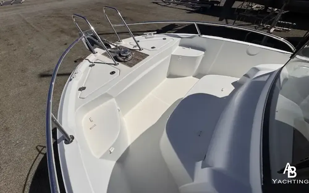 slider 5 Beneteau Barracuda 7