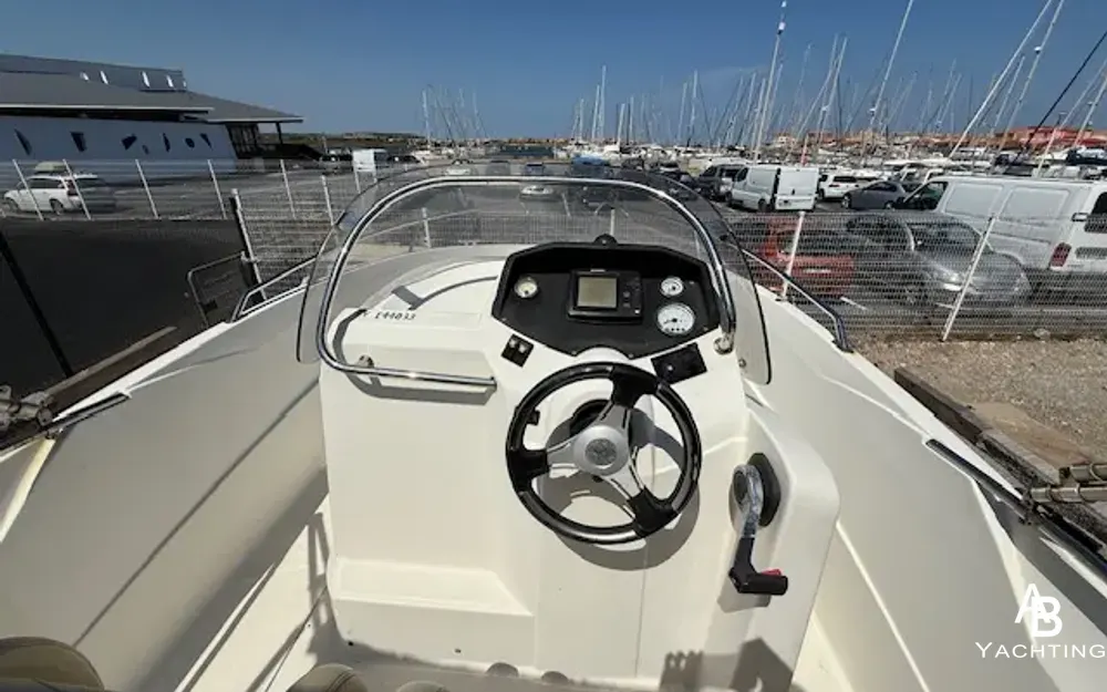 slider 5 Beneteau Flyer 550 Open