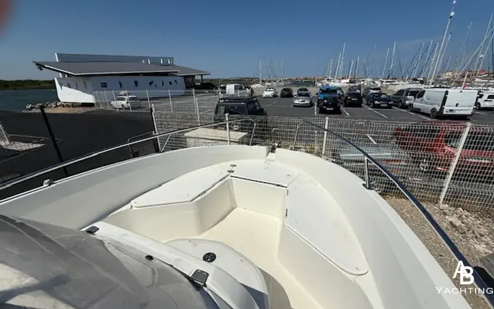 slider 6 Beneteau Flyer 550 Open