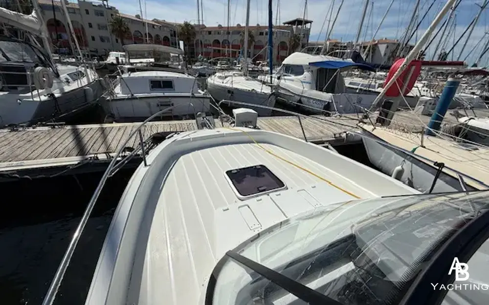 slider 9 Jeanneau Cap Camarat 7.5 WA Serie 3