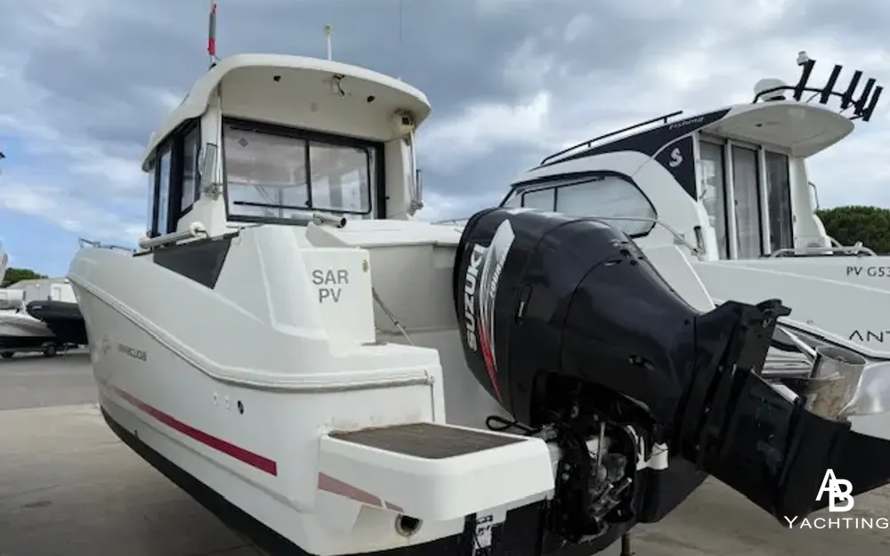 slider 2 Beneteau Barracuda 7