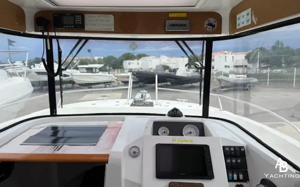 slider 5 Beneteau Barracuda 7