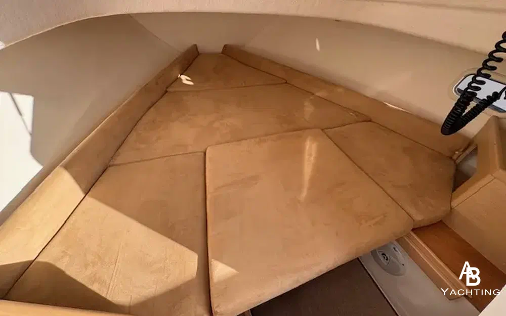 slider 10 B2 Marine Cap Ferret 652